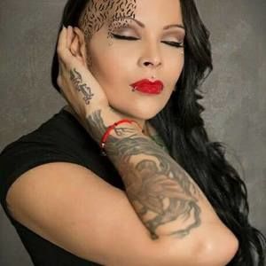 Meet your Posher, Jayee